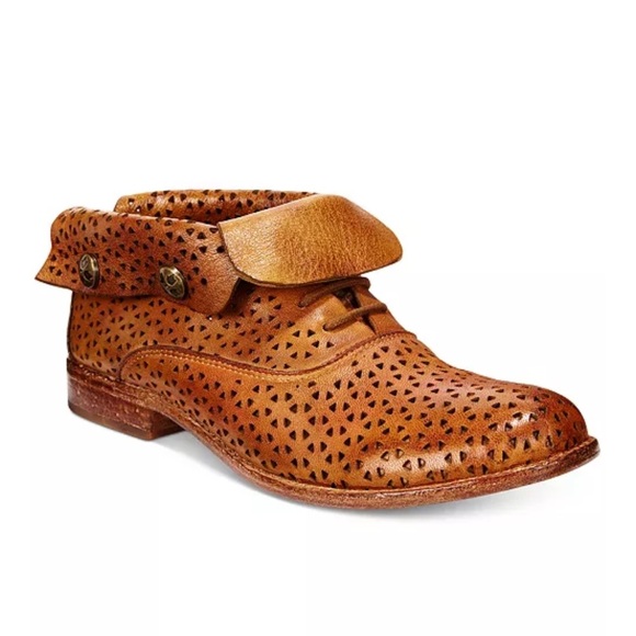 Patricia Nash Sabrina Perforated Ankle Booties Womens Size 7 Tan Foldover Cuffed - Picture 2 of 12